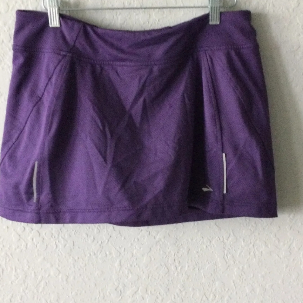 Brooks sport Skort Skirt Build In Short Purple Size L